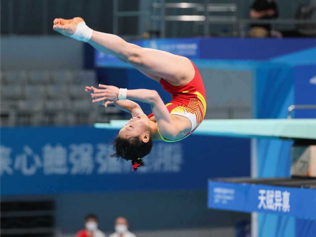 曼城战平国 曼城战平国